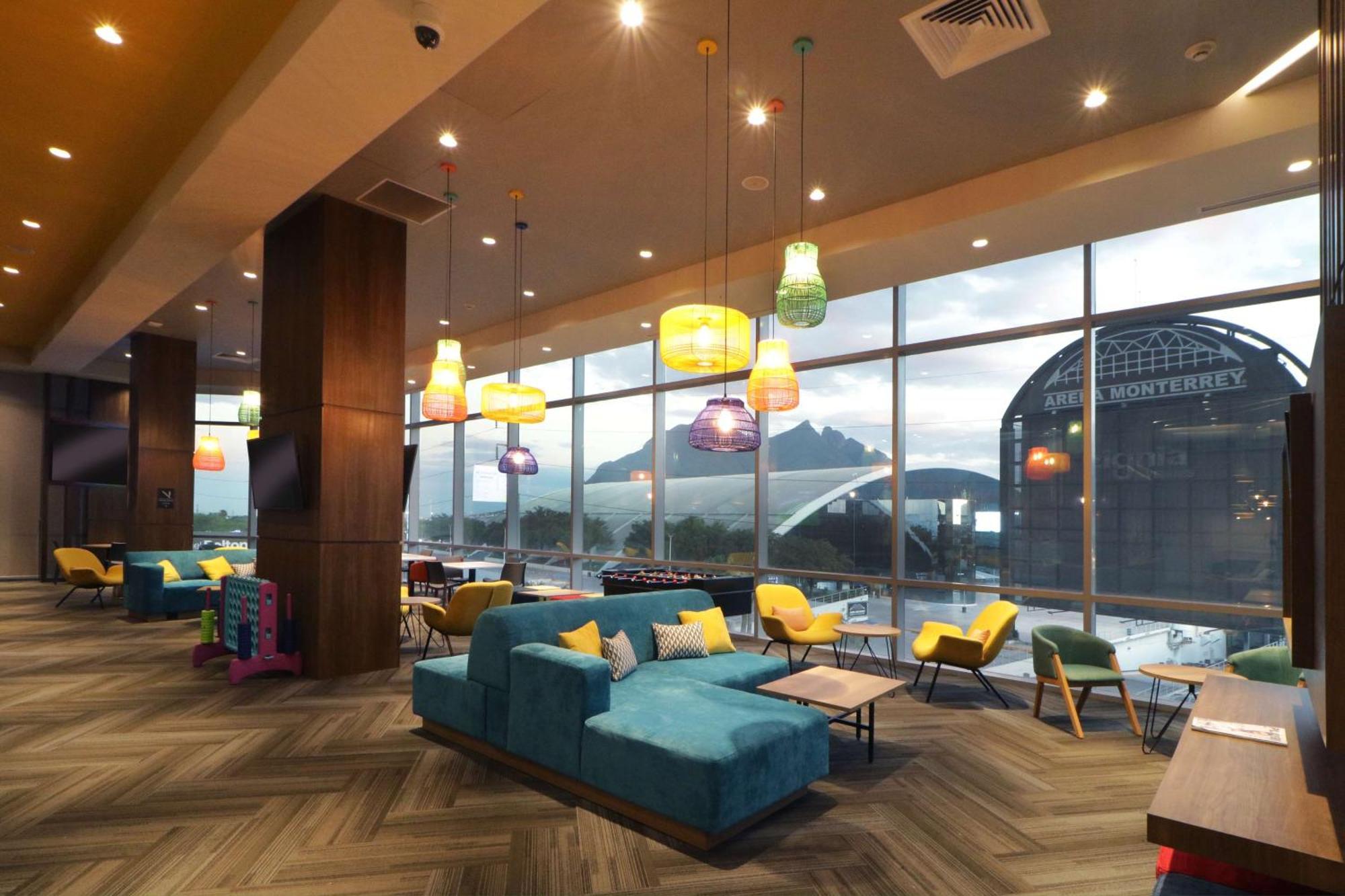 Tru By Hilton Monterrey Fundidora Hotel Exterior photo